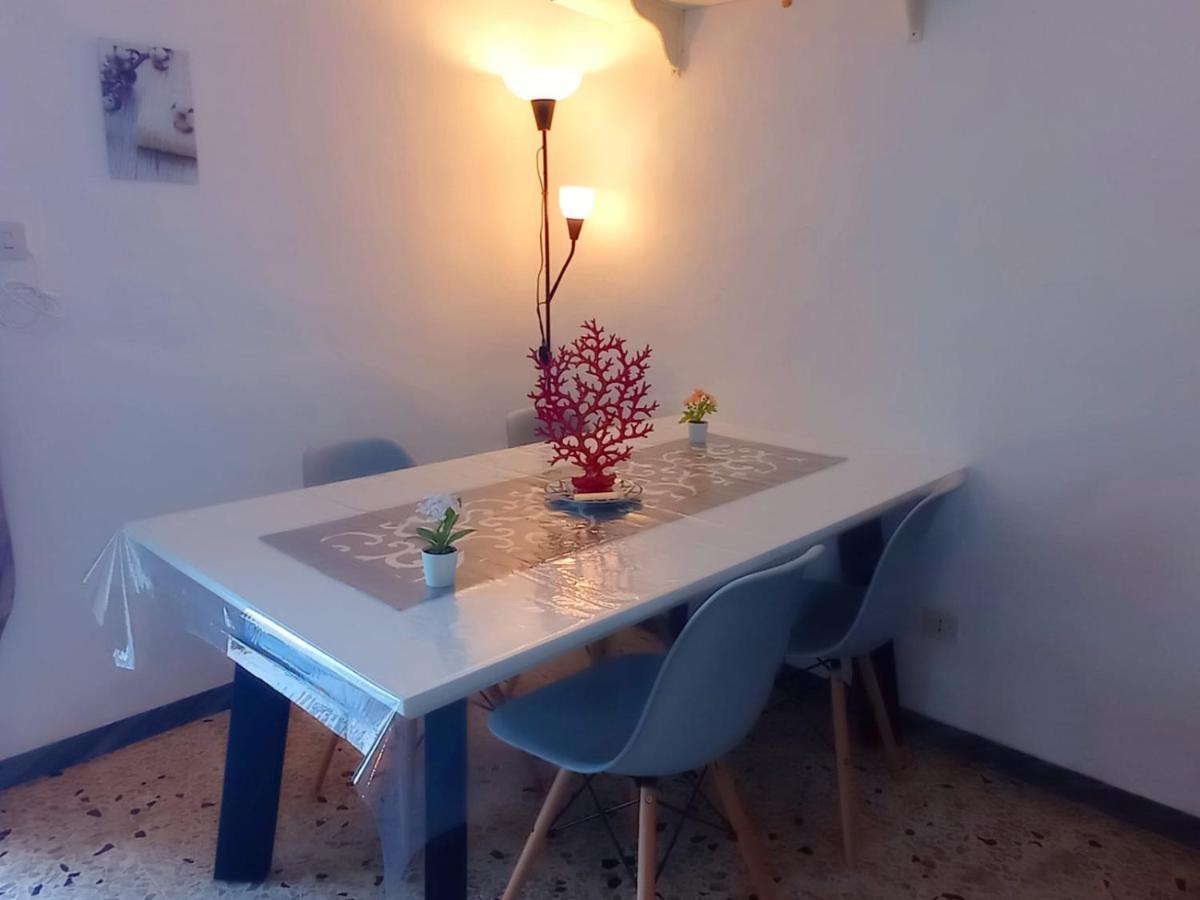 The Quiet House Villa Понца Екстериор снимка